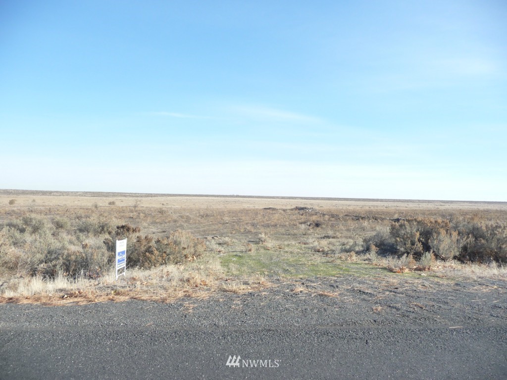 9651 Neppel Road Northeast Moses Lake, WA 98837 - Photo 2 of 6 Gallery Image 2