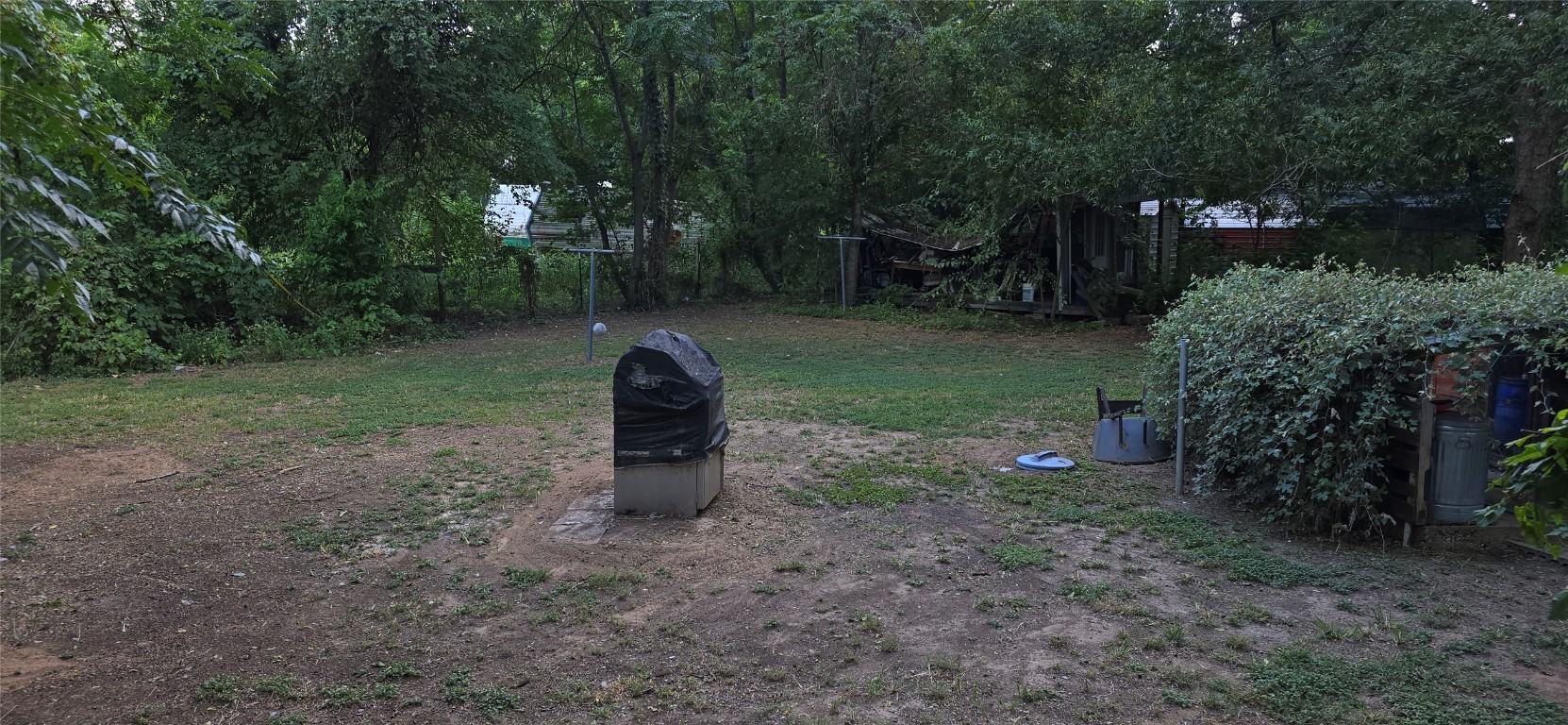 2002 Citation Drive Del Valle, TX 78617 - Photo 19 of 25 a view of a backyard with trees