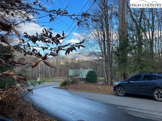 $49,500 | Lot 22 Meadow Avenue, Banner Elk, NC 28604