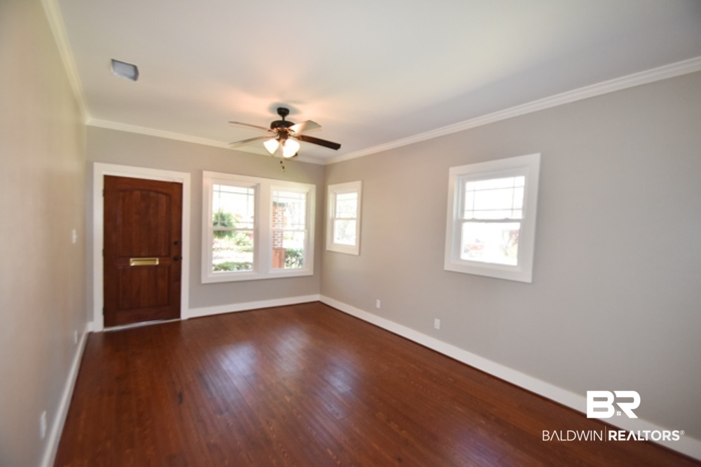 214 Grand Boulevard Mobile, AL 36607 - Photo 4 of 20