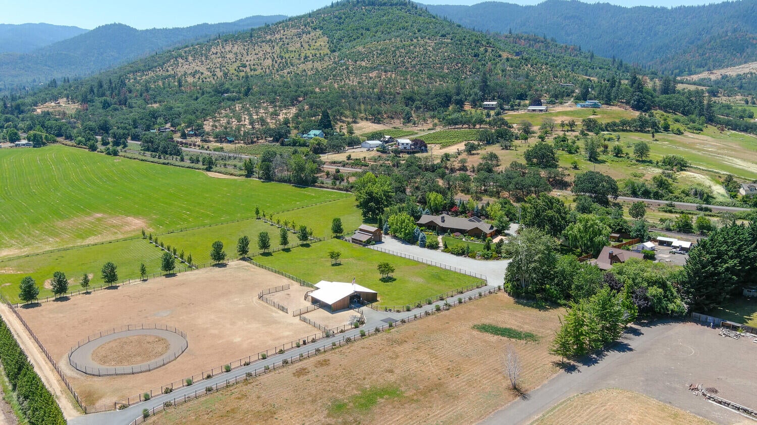 518 Crowson Road Ashland, OR 97520 - Photo 11 of 65 11_CR_11_mls