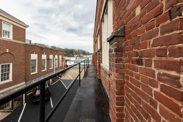 $169,900 | 117 West Frederick Street, Unit 2, Staunton, VA 24401