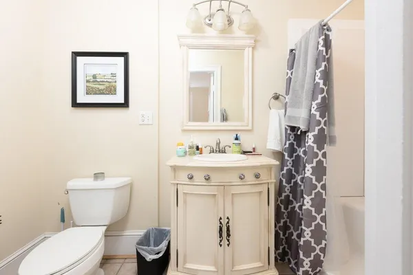 $169,900 | 117 West Frederick Street, Unit 2, Staunton, VA 24401