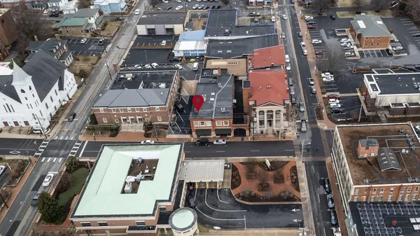 $169,900 | 117 West Frederick Street, Unit 2, Staunton, VA 24401