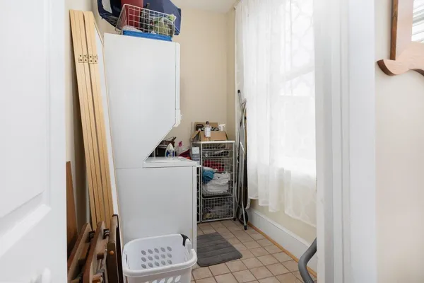 $169,900 | 117 West Frederick Street, Unit 2, Staunton, VA 24401