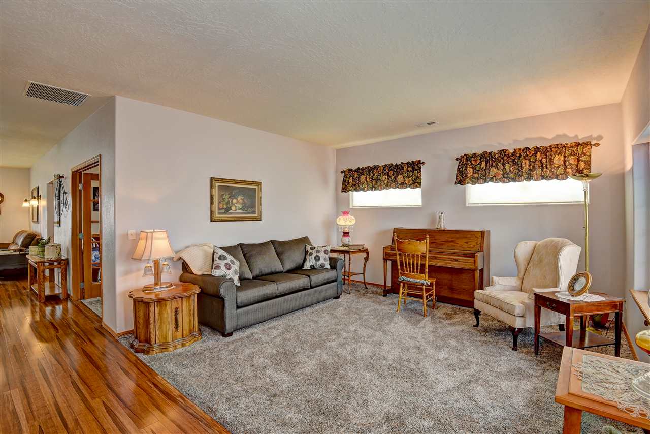 816 North Fox Ridge Road Medical Lake, WA 99022 - Photo 2 of 20 Gallery Image 2