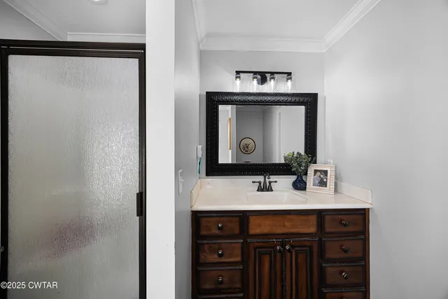 a view of a bench in a yard