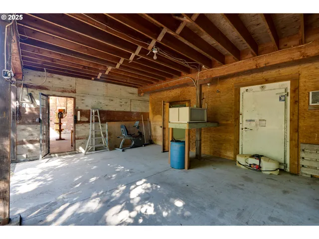 $1,200,000 | 3301 Wyeast Road, Hood River, OR 97031