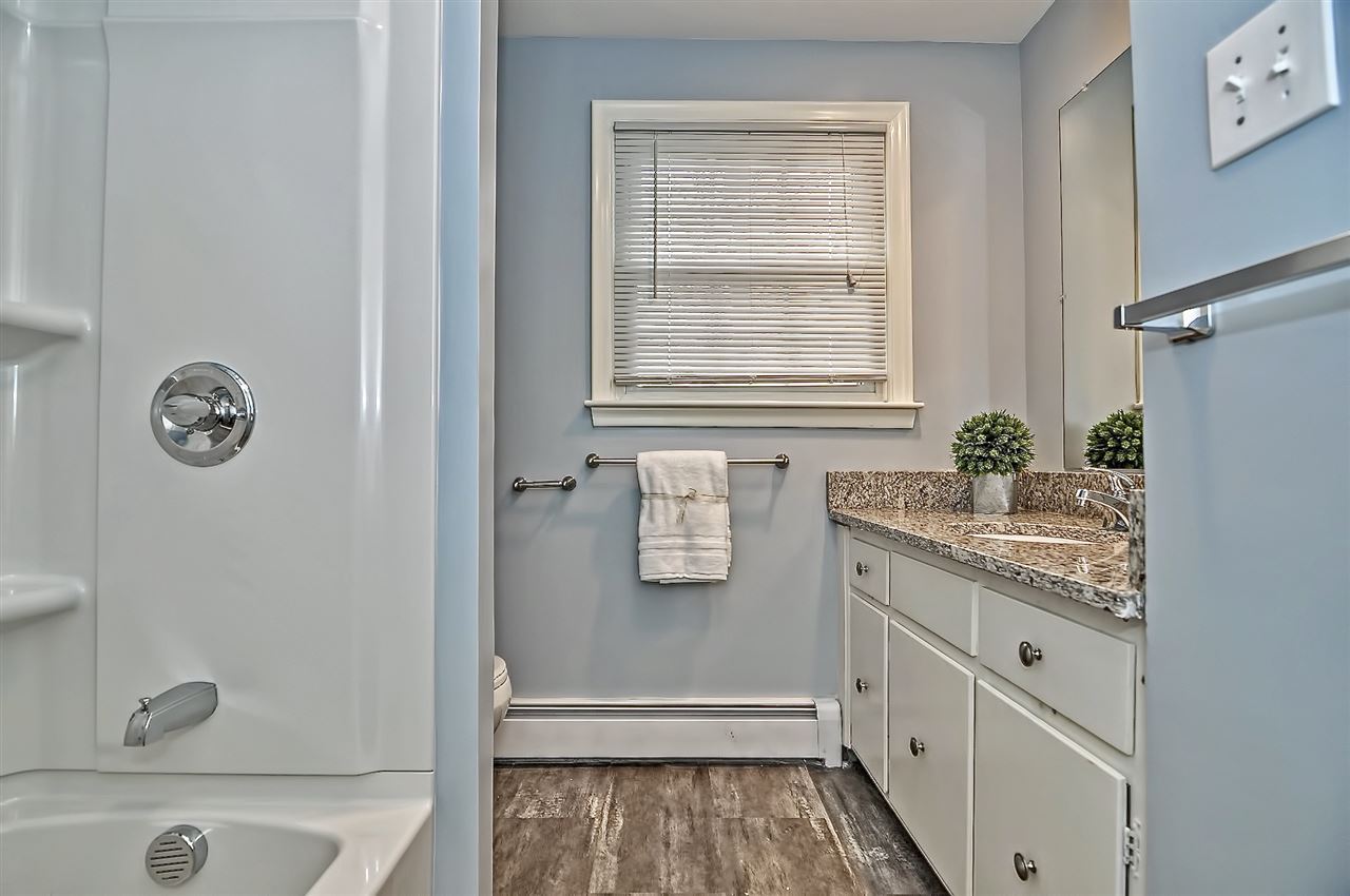 6 Gloria Road Salem, NH 03079 - Photo 11 of 31 Gallery Image 11