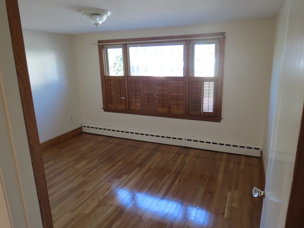 53 Birchwood Road Methuen, MA 01844 - Photo 9 of 14 Gallery Image 9