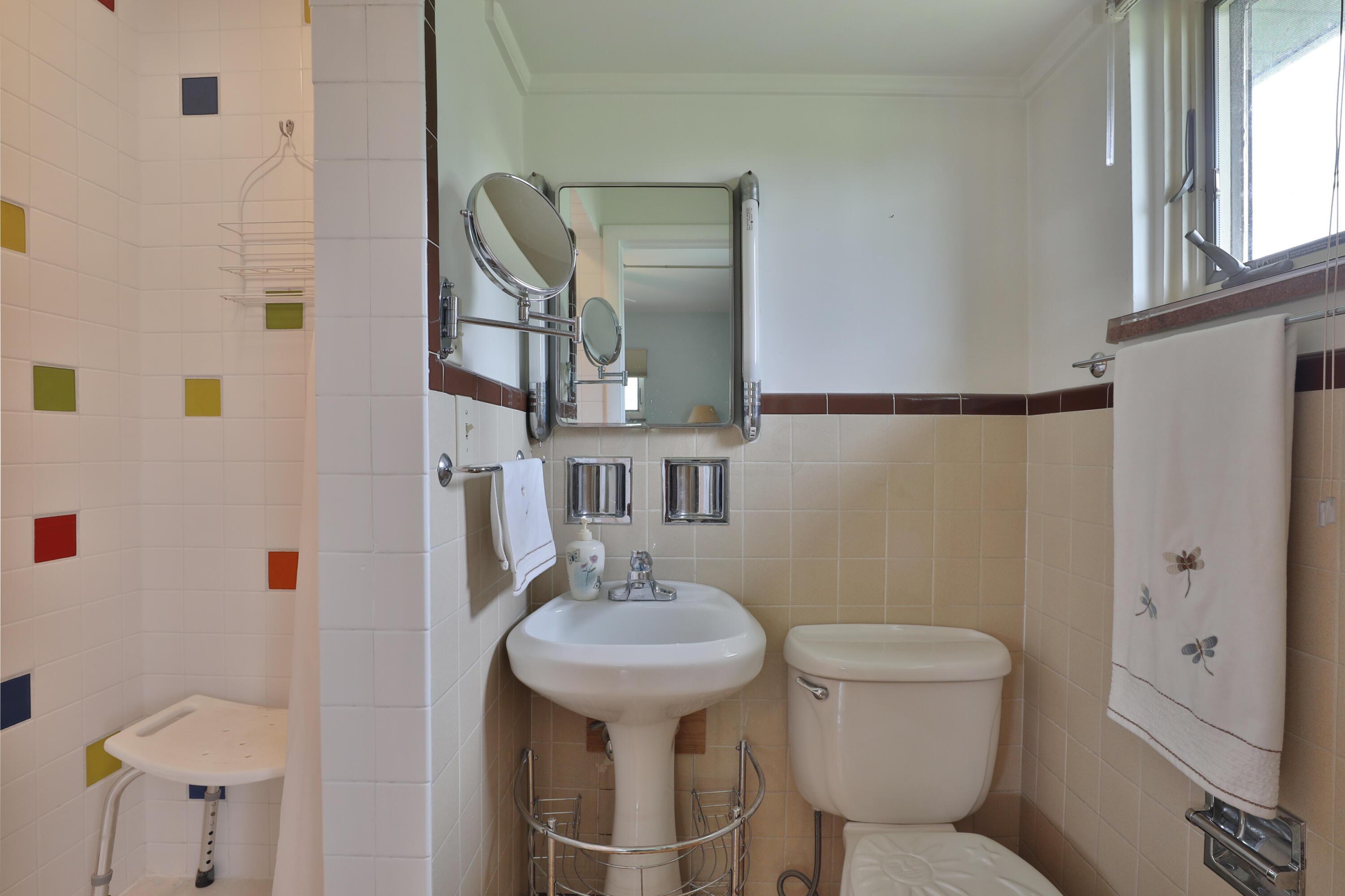 5925 Sinclair Road Columbus, OH 43229 - Photo 28 of 60 5925-Sinclair-26