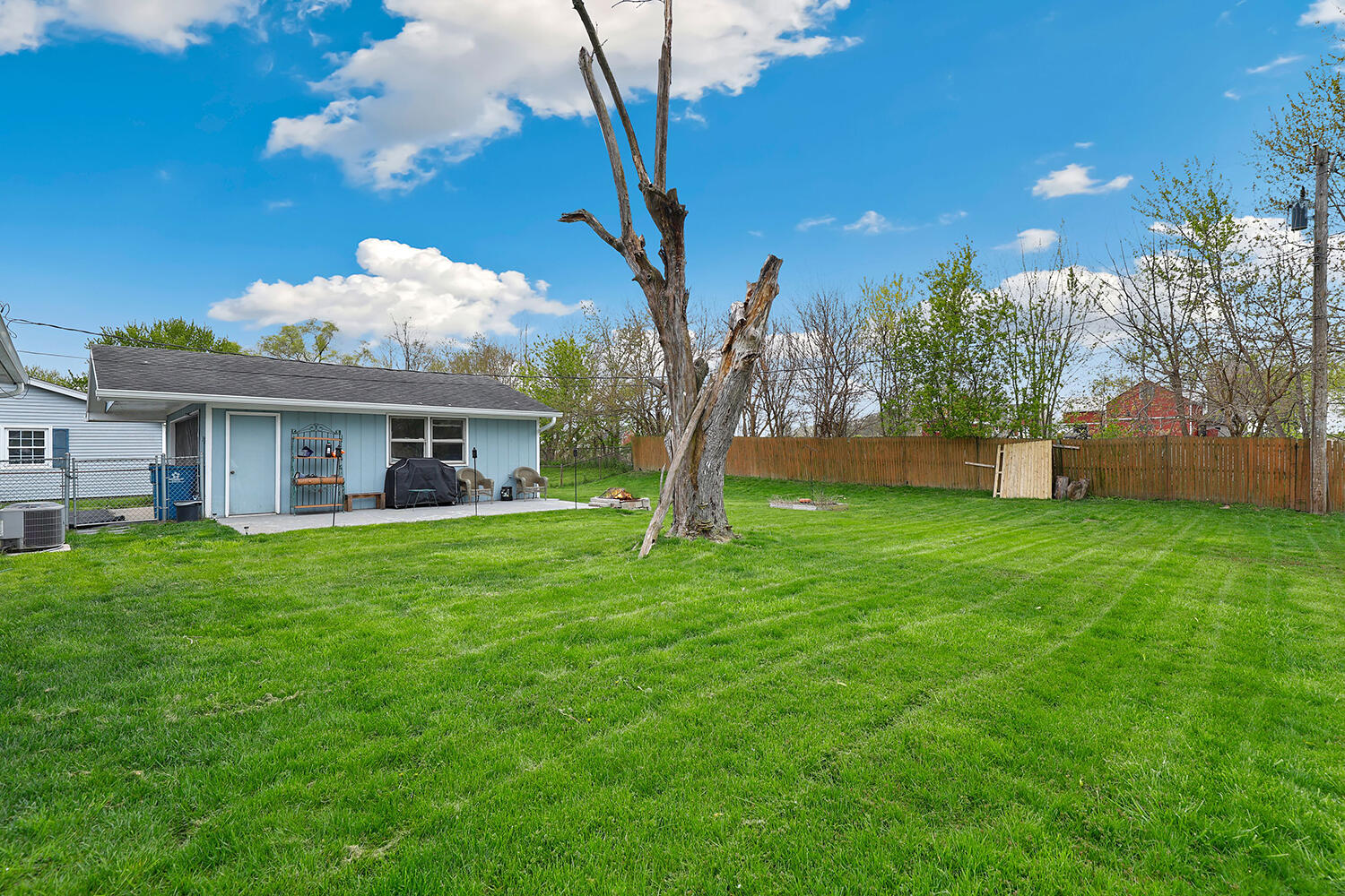 614 Oxford Road Valparaiso, IN 46385 - Photo 11 of 13 1500x1000