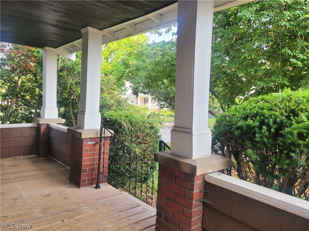 3953 Ardmore Road Cleveland Heights, OH 44121 - Photo 5 of 28 Quite Treed lined Street - Come Relax and watch the world go by