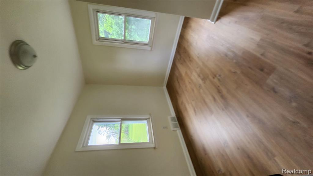 46650 Bemis Road Belleville, MI 48111 - Photo 4 of 14