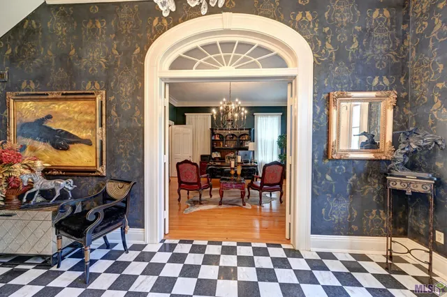 $1,850,000 | 2123 St Mary Street, Thibodaux, LA 70301