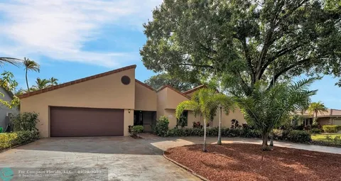 $699,000 | 10998 Northwest 1st Manor, Coral Springs, FL 33071