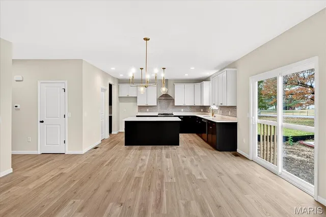 $622,748 | 210 Randlin Drive, Lake St. Louis, MO 63367