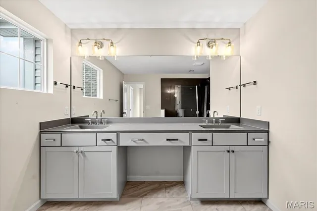 $622,748 | 210 Randlin Drive, Lake St. Louis, MO 63367