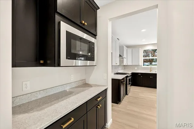 $622,748 | 210 Randlin Drive, Lake St. Louis, MO 63367