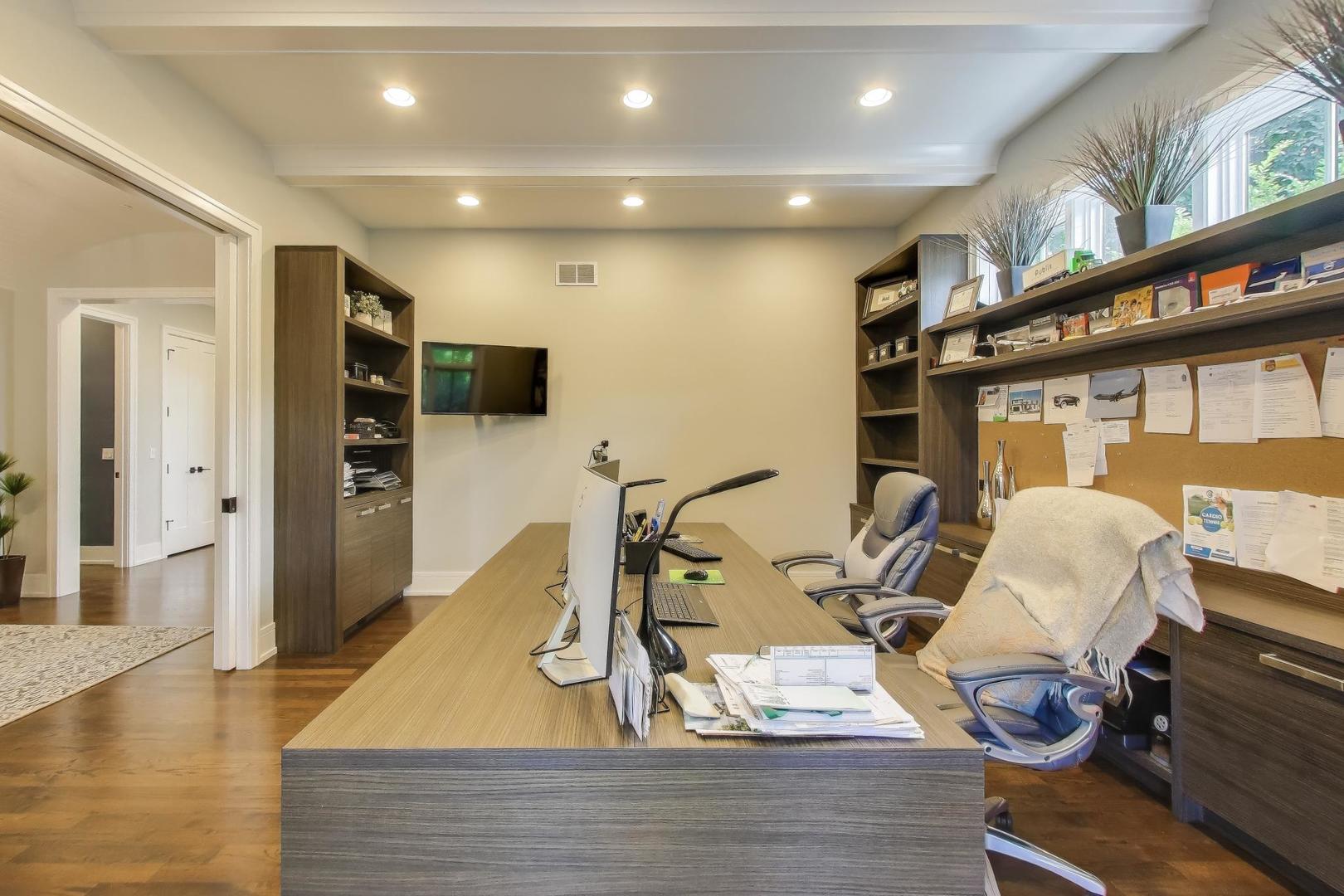 579 Greenwood Road Northbrook, IL 60062 - Photo 23 of 79 Gallery Image 23