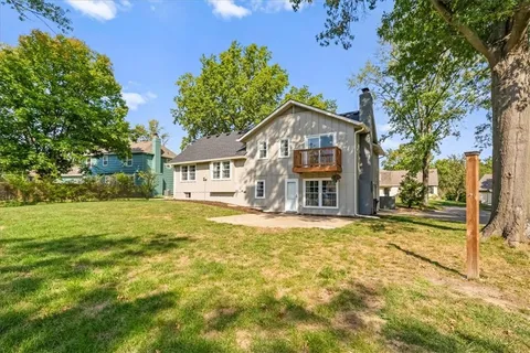 $457,000 | 9805 West 104th Terrace, Overland Park, KS 66212