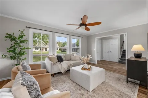 $457,000 | 9805 West 104th Terrace, Overland Park, KS 66212