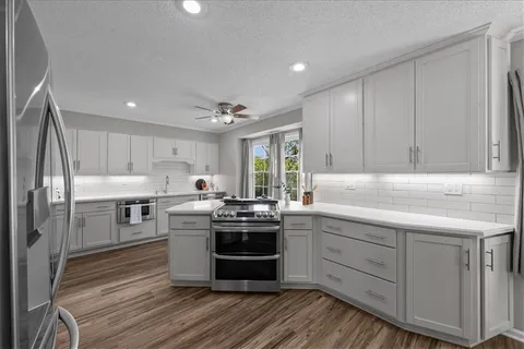 $457,000 | 9805 West 104th Terrace, Overland Park, KS 66212