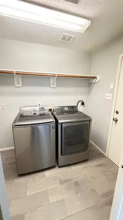 $1,900 | 4115 Geronimo Lake Drive, Houston, TX 77047