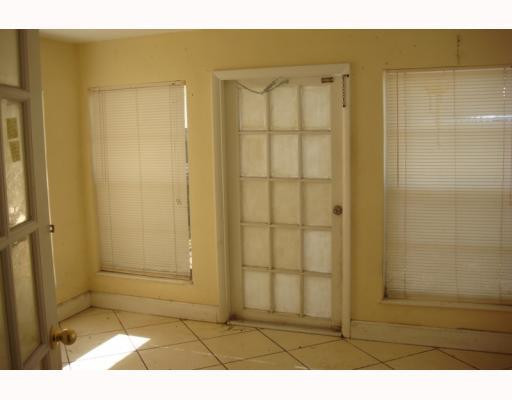 3510 Sutton Road Hollywood, FL 33023 - Photo 5 of 7 Exterior Front