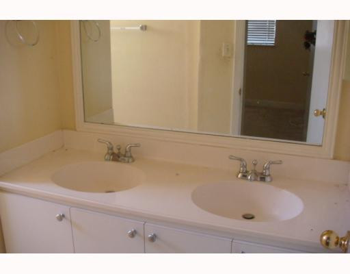 3510 Sutton Road Hollywood, FL 33023 - Photo 6 of 7 Exterior Front