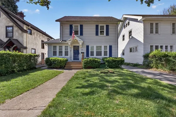 $249,900 | 221 Westchester Avenue, Irondequoit, NY 14609