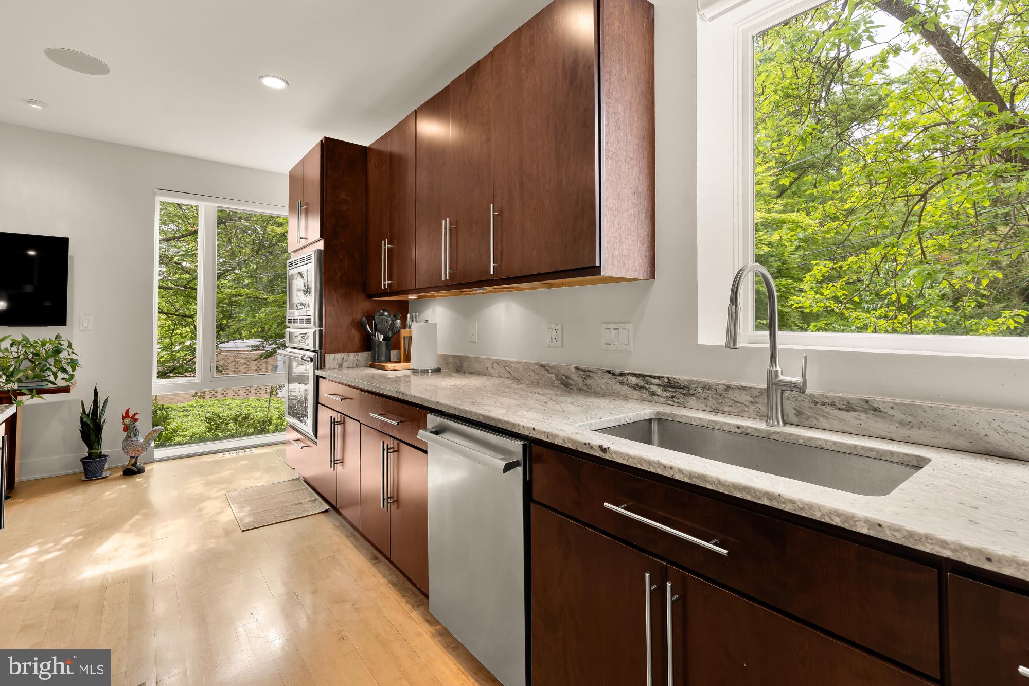 2867 Tilden Street Northwest Washington, DC 20008 - Photo 25 of 94