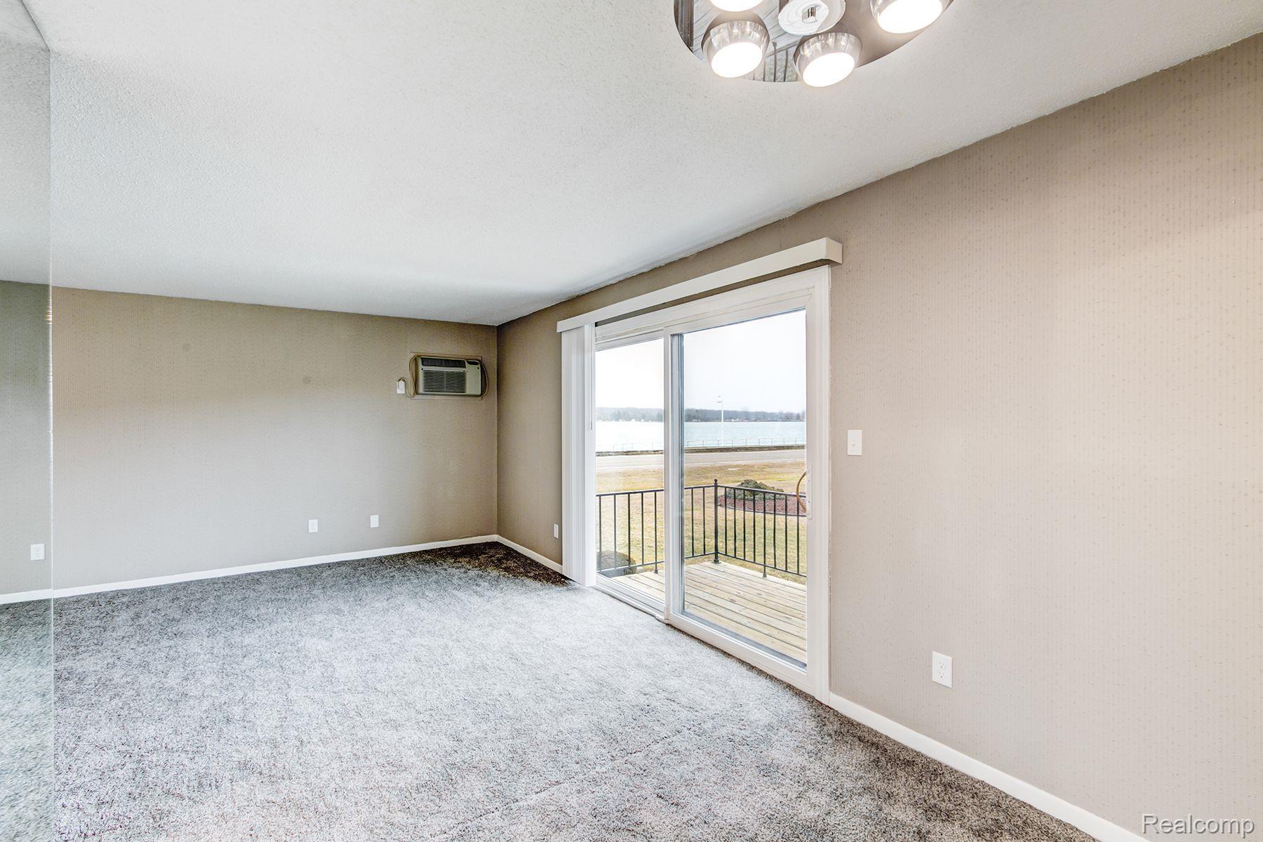 1900 River Road, Unit H4 Marysville, MI 48040 - Photo 9 of 26 Gallery Image 9