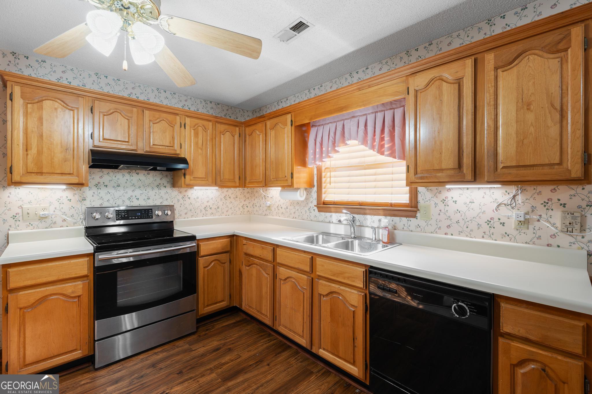 300 Jeremys Straight Stockbridge, GA 30281 - Photo 11 of 36