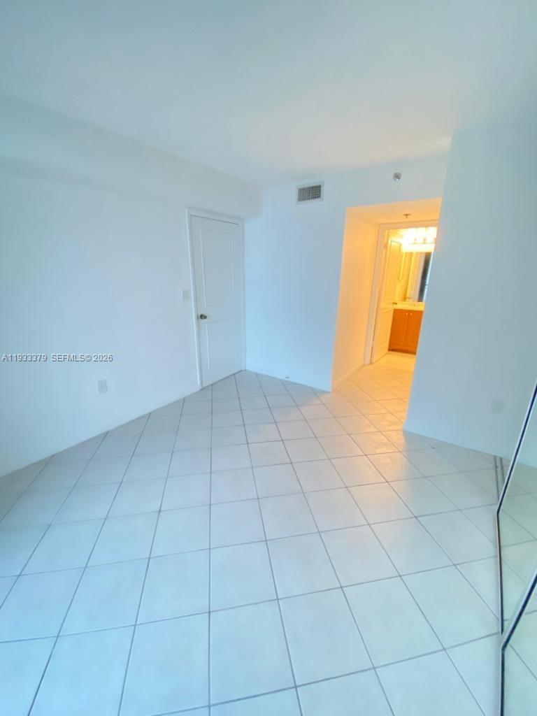 540 Brickell Key Drive, Unit 925 Miami, FL 33131 - Photo 10 of 10