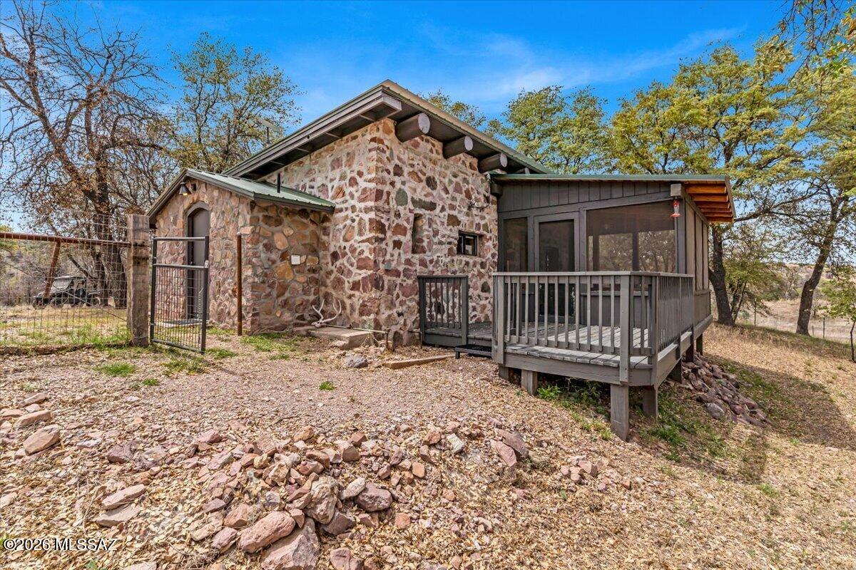 277-290 Canelo Road Elgin, AZ 85611 - Photo 44 of 49 Rock House South
