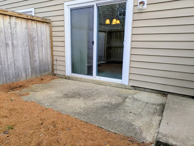 a view of an entrance of the house