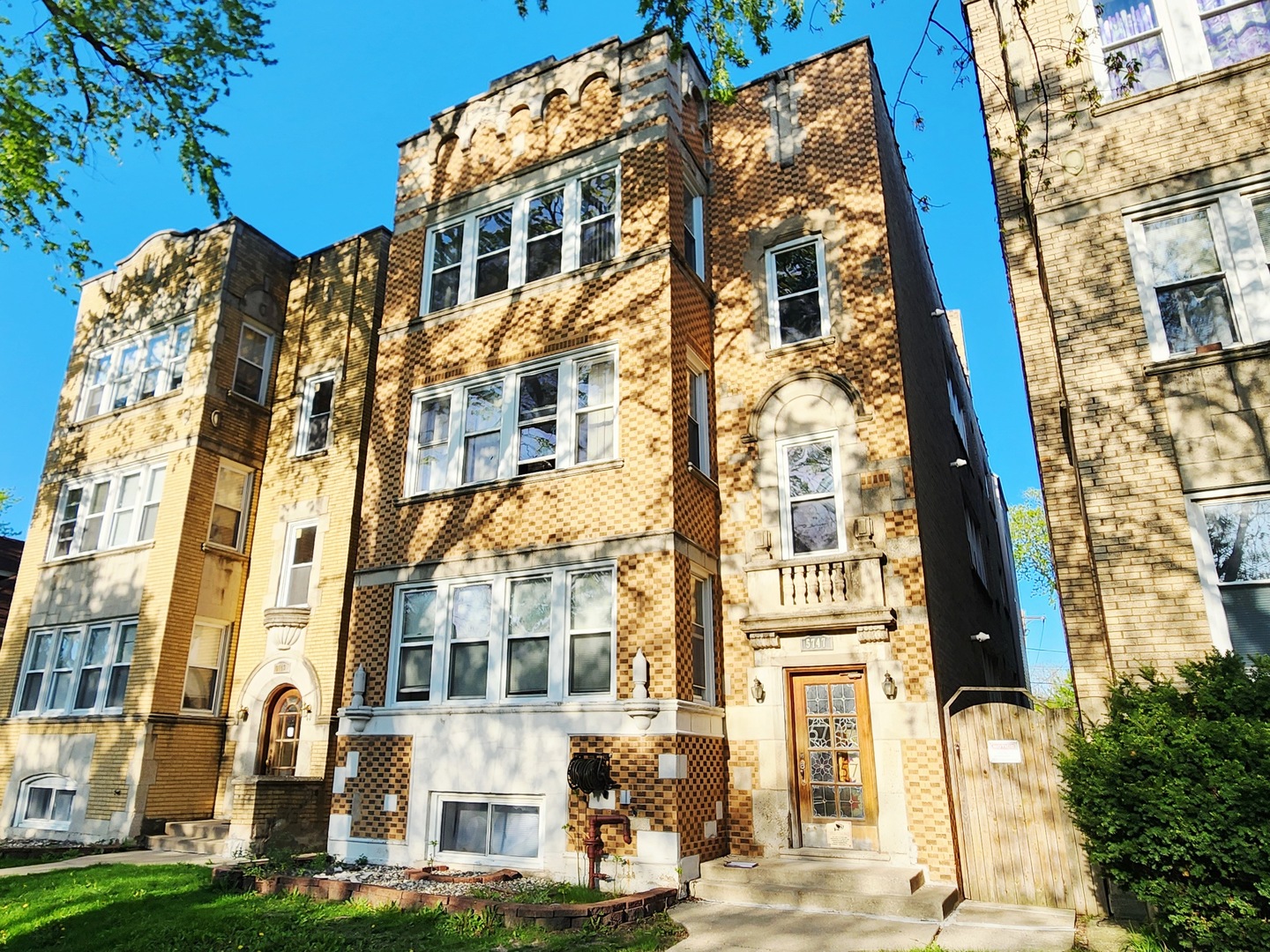 5747 North Spaulding Avenue, Unit 3 Chicago, IL 60659 - Photo 1 of 1