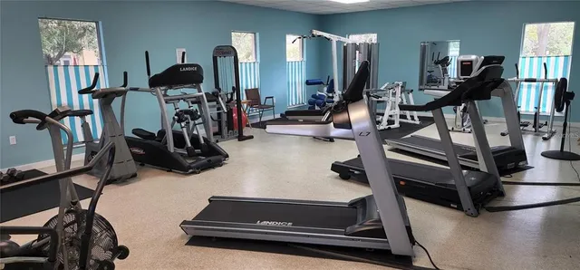 $2,500 | 2127 Scotland Drive, Clearwater, FL 33763