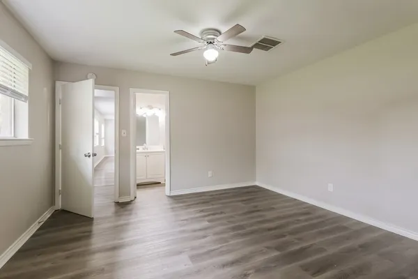 $1,900 | 25106 Lynbriar Lane, Spring, TX 77373