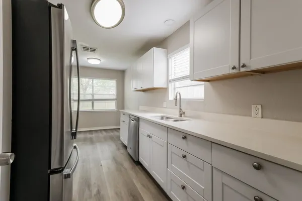 $1,900 | 25106 Lynbriar Lane, Spring, TX 77373