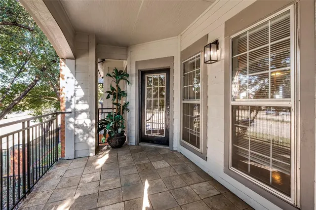a view of front door of the house