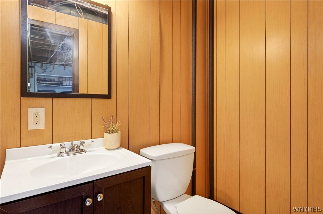 94 York Road Wheatfield, NY 14304 - Photo 25 of 37