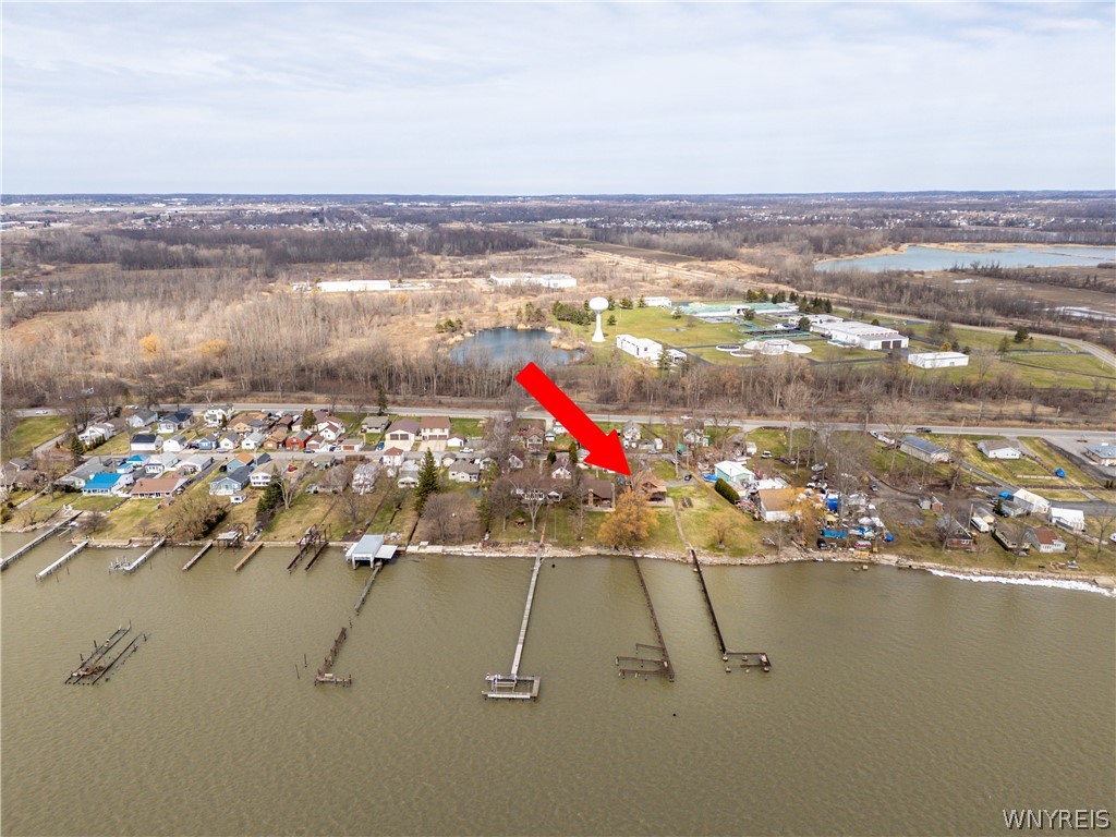 94 York Road Wheatfield, NY 14304 - Photo 3 of 37