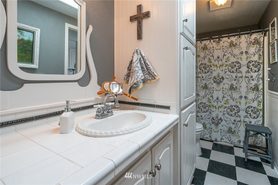 1301 Bakerview Road Lopez Island, WA 98261 - Photo 14 of 25