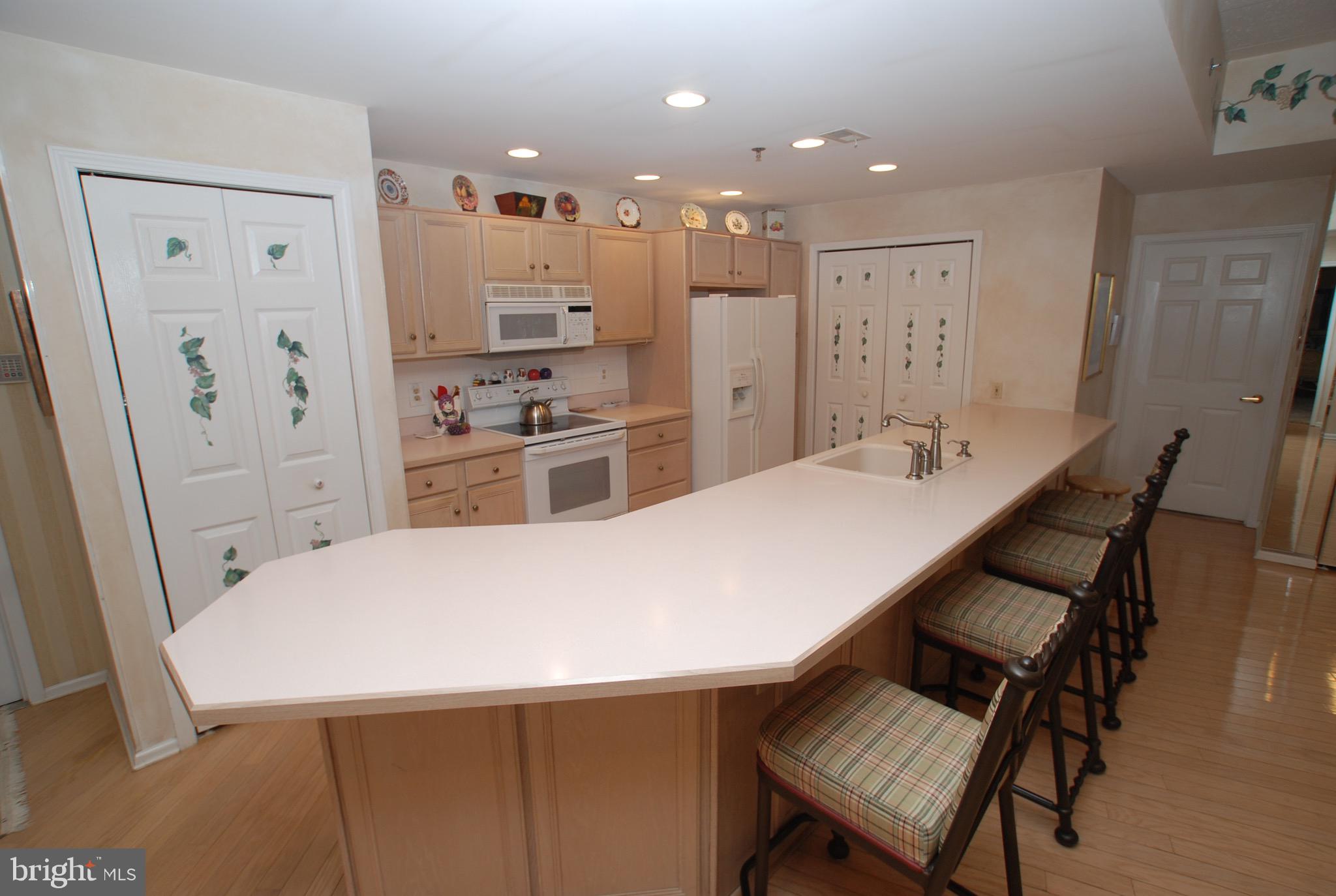 4402 Centennial Station Warminster, PA 18974 - Photo 4 of 34 Entertainer's delight