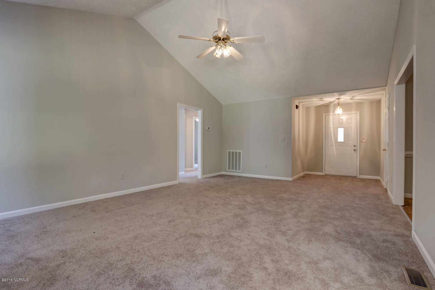 114 Lightwood Knot Road Rocky Point, NC 28457 - Photo 5 of 27 114 Lightwood Knot Rd Rocky-large-007-16