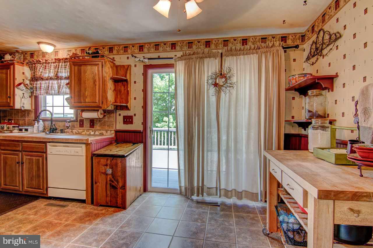 155 Filbert Street Hanover, PA 17331 - Photo 5 of 22 Gallery Image 5