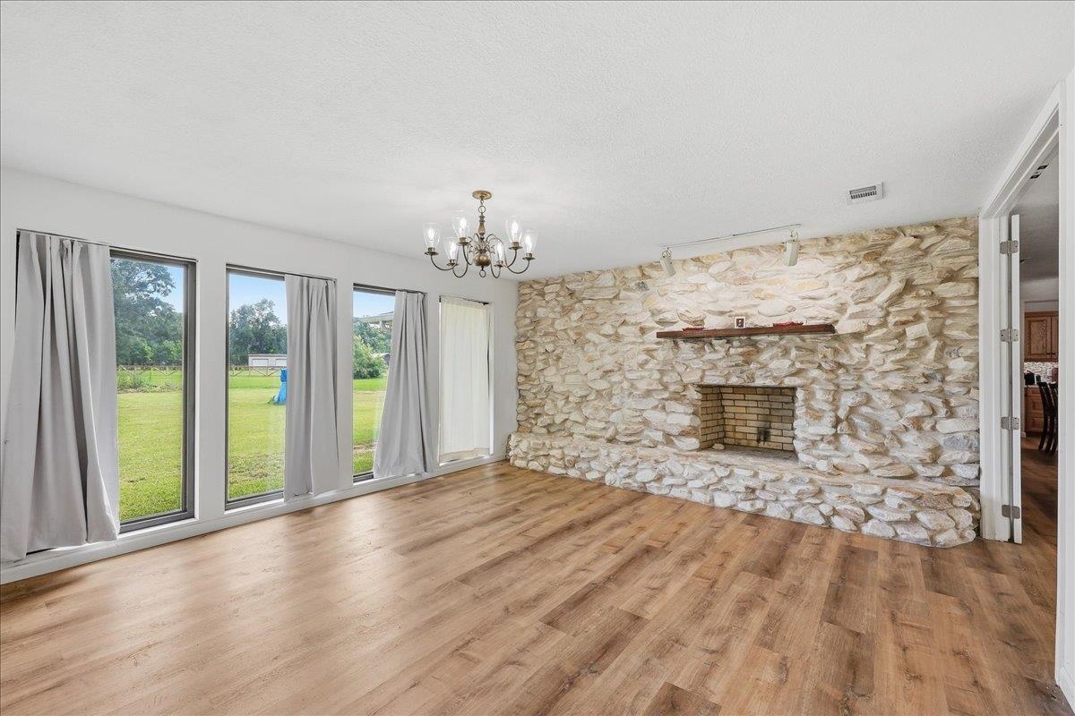 8613 East Fox Road Orange, TX 77632 - Photo 12 of 45