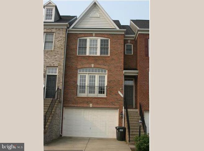 Brick Front 2 Car Garage